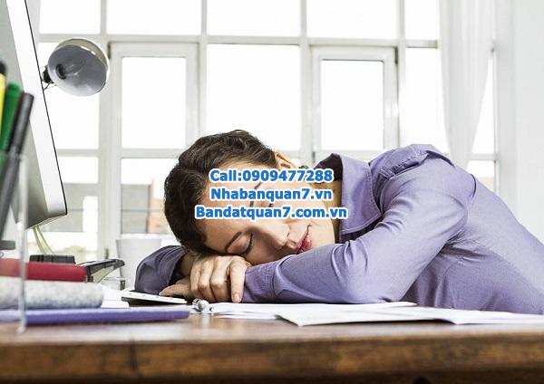 Cách để môi giới tránh ngủ gục trong công ty