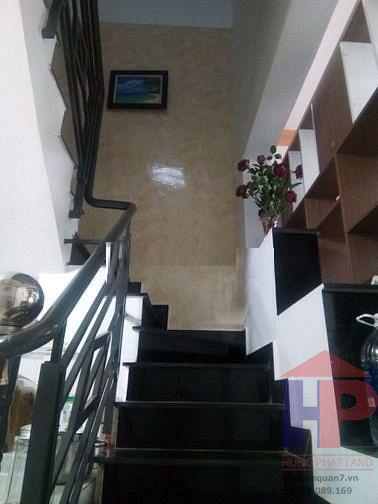 Bán nhà hẻm 487 Huỳnh Tấn Phát Quận 7, 1 trệt -1 lầu, DT 37m2, giá 3.75 tỷ