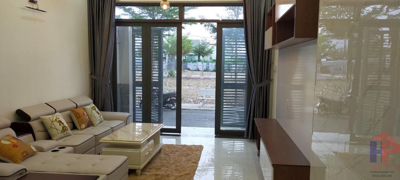 Bán nhà Huỳnh Tấn Phát Huyện Nhà Bè, 1 trệt – 2 lầu, DT 4x12.5m, giá 3.95 tỷ