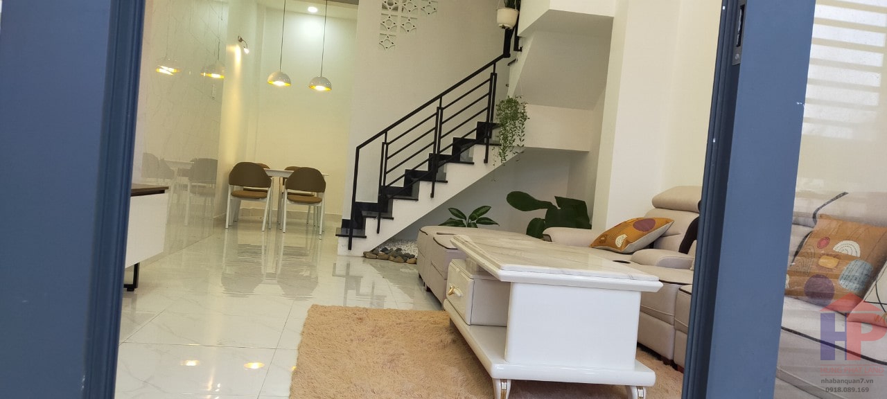 Bán nhà Huỳnh Tấn Phát Huyện Nhà Bè, 1 trệt – 2 lầu, DT 4x12.5m, giá 3.95 tỷ