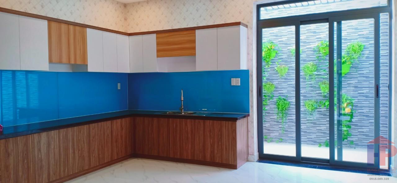 Bán nhà khu dân cư Phú Mỹ Quận 7, đường số 5, 3 lầu, DT 5x18m, giá 8.65 tỷ