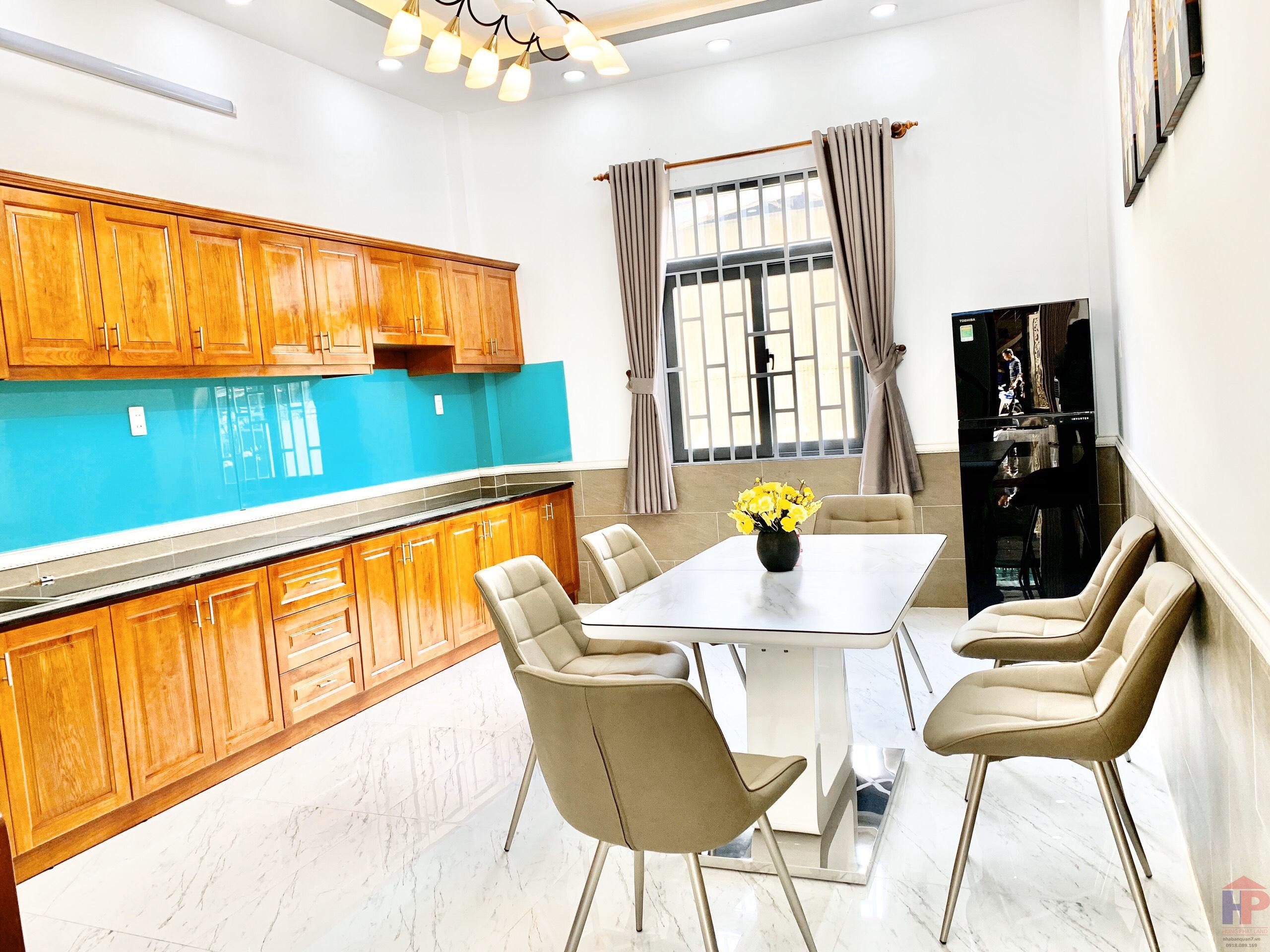 Bán nhà hẻm 98 Bùi Văn Ba Quận 7, 1 trệt – 2 lầu, DT 4.1x16m, giá 5.35 tỷ