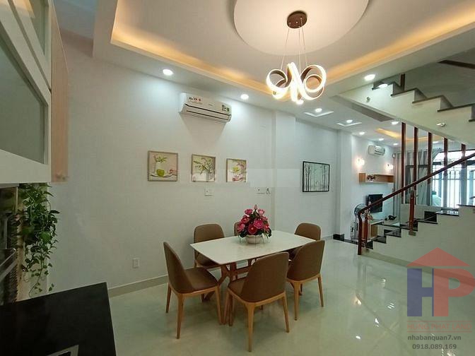 Bán nhà đường số 47 phường Tân Quy Quận 7, 1 trệt – 2 lầu, DT 167m2, giá 7.8 tỷ
