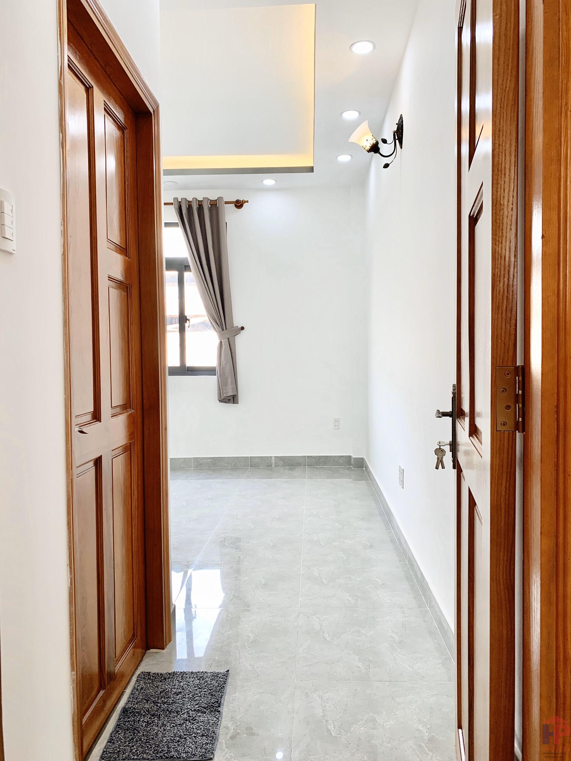 Bán nhà hẻm 98 Bùi Văn Ba Quận 7, 1 trệt – 2 lầu, DT 4.1x16m, giá 5.35 tỷ