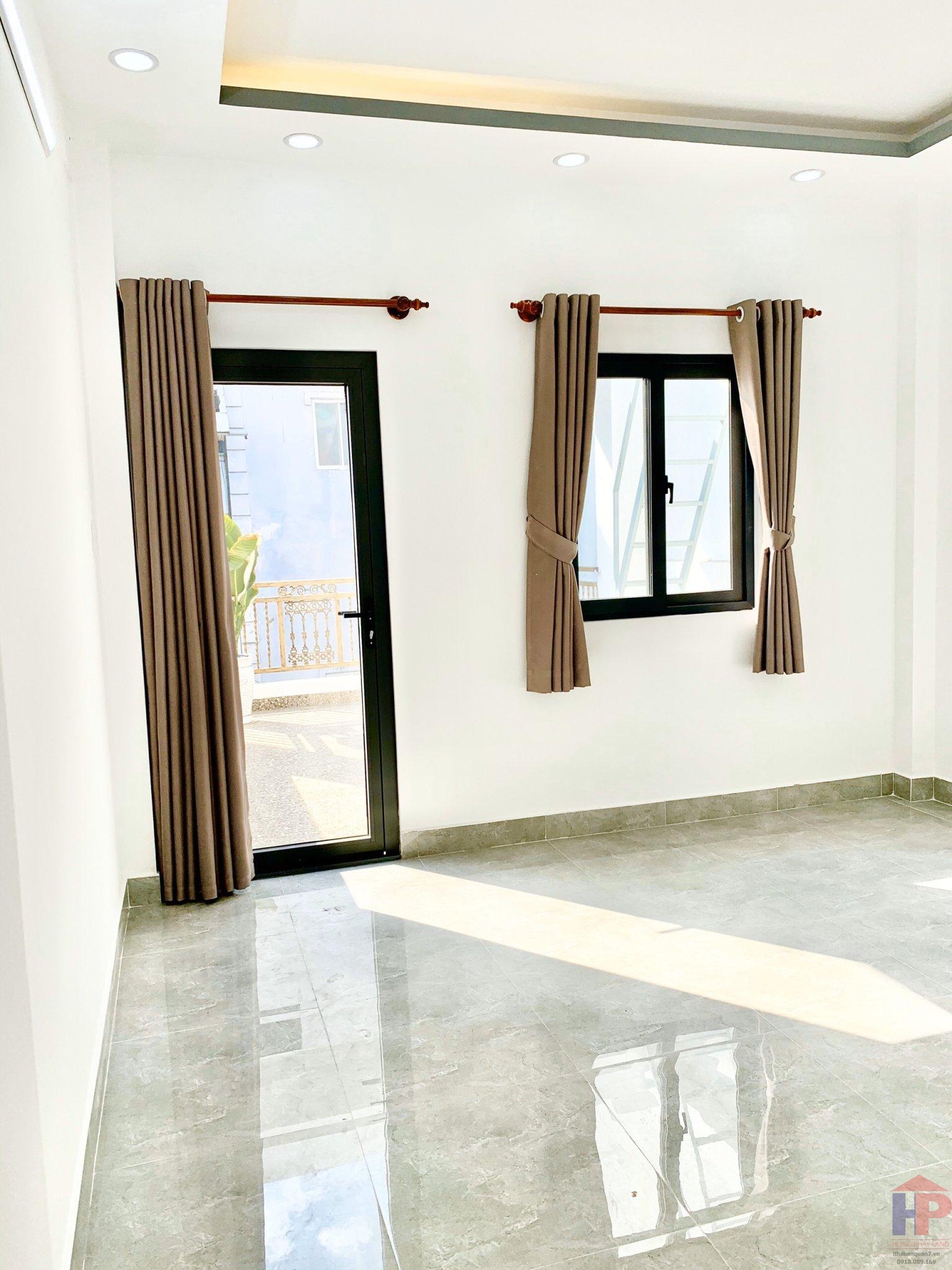 Bán nhà hẻm 98 Bùi Văn Ba Quận 7, 1 trệt – 2 lầu, DT 4.1x16m, giá 5.35 tỷ