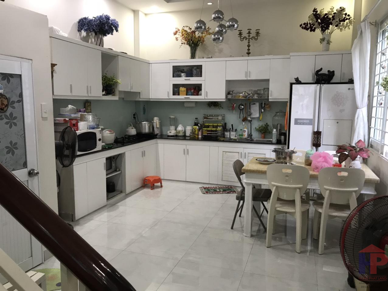 Bán nhà đường Phú Thuận Quận 7, 1 trệt – 2 lầu, DT 4.5x14.5m, giá 6.1 tỷ