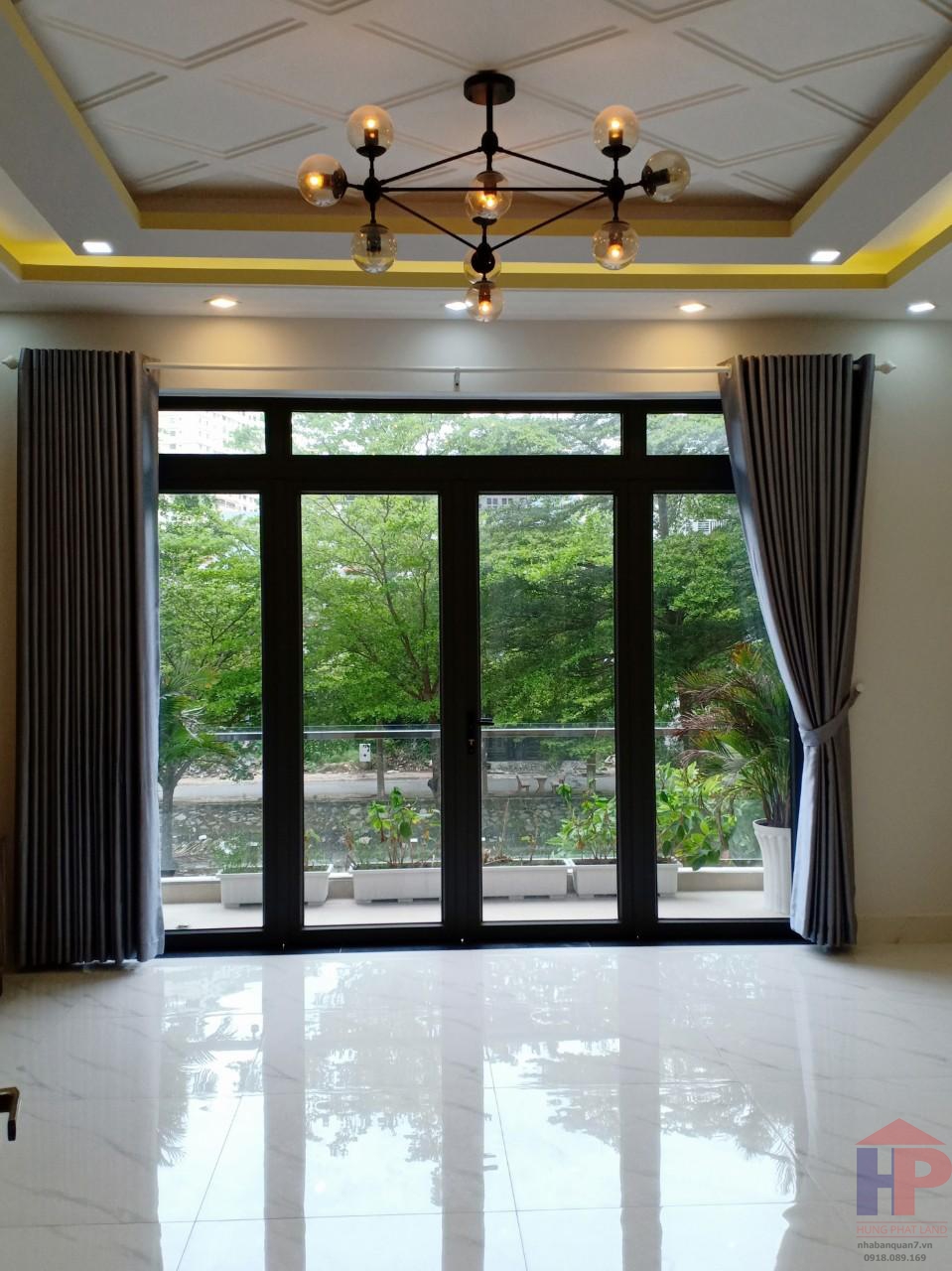 Bán nhà khu dân cư Phú Mỹ Quận 7, đường số 5, 3 lầu, DT 5x18m, giá 8.65 tỷ