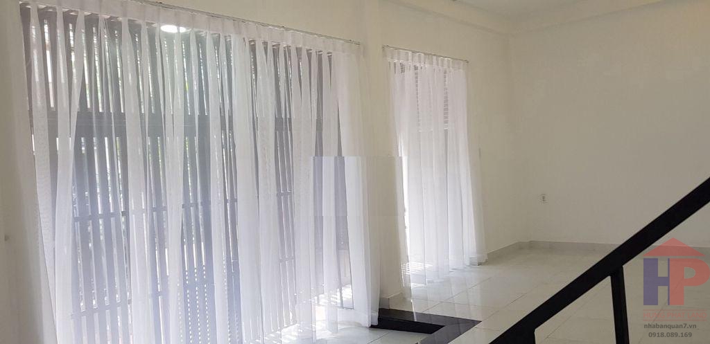 Bán nhà MT hẻm 701 Trần Xuân Soạn Quận 7, 1 trệt – 2 lầu, DT 5.5x13.5m, giá 7.7 tỷ