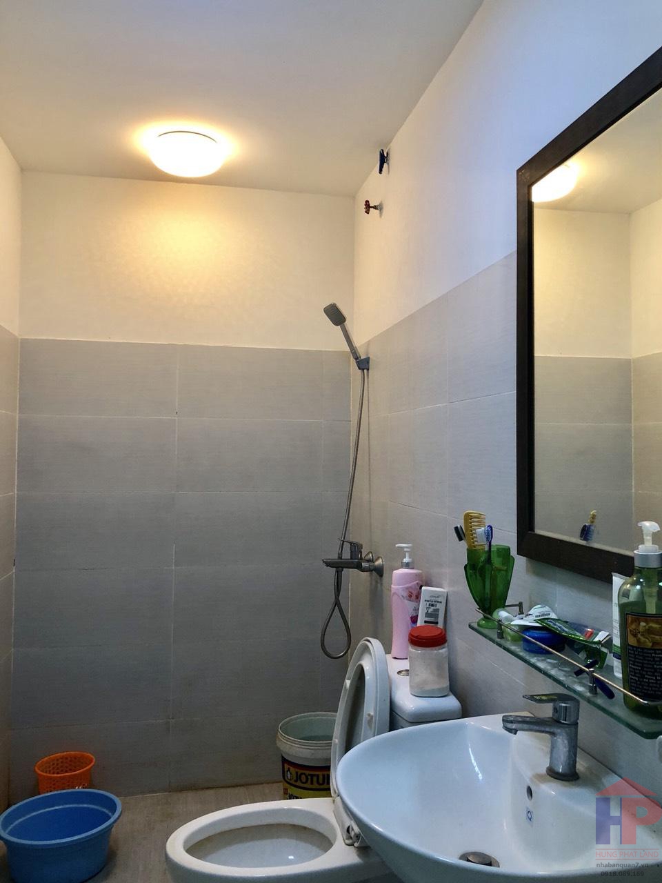 Bán nhà hẻm 88 Nguyễn Văn Quỳ Quận 7, DT 5.2x20.35m, giá 6.3 tỷ
