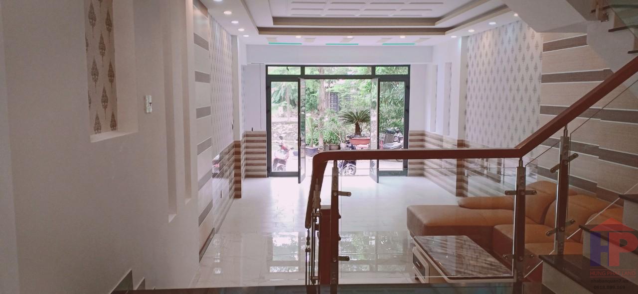 Bán nhà khu dân cư Phú Mỹ Quận 7, đường số 5, 3 lầu, DT 5x18m, giá 8.65 tỷ