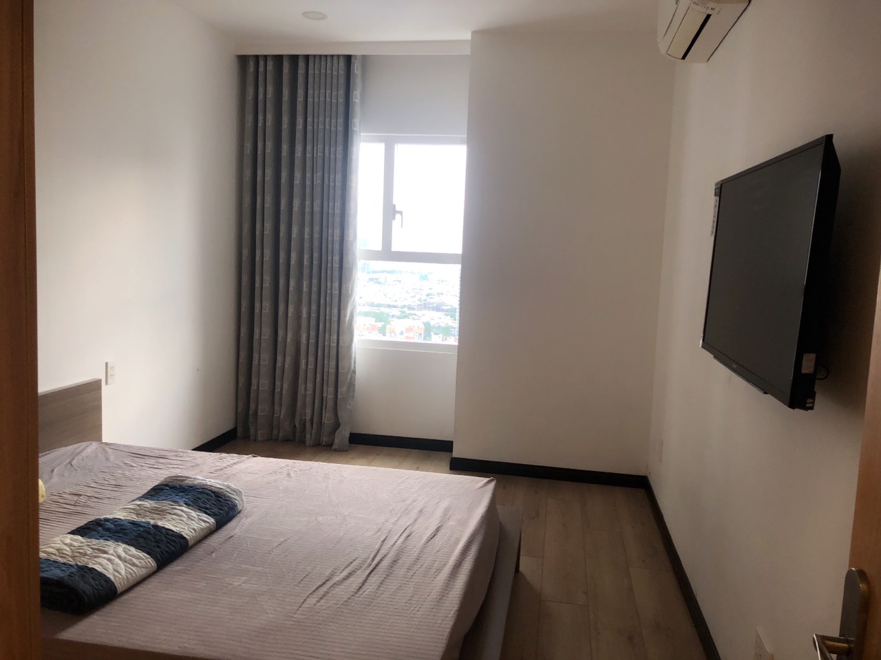 Bán chung cư Sunrise City - 100m2 - 2PN - tầng 22