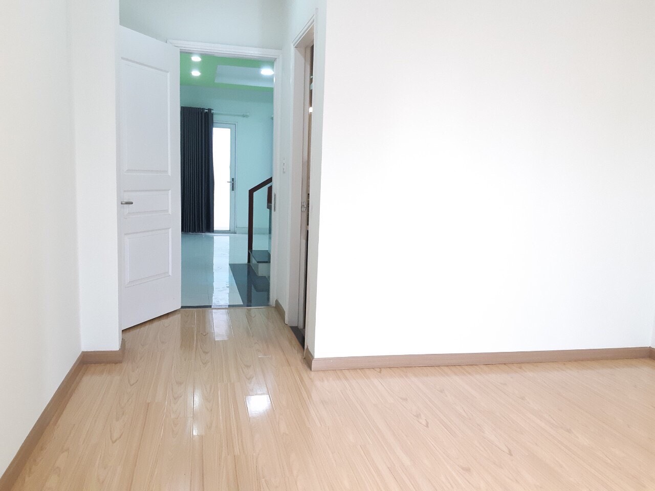 Bán nhà hẻm xe hơi 487 Huỳnh Tấn Phát giá dưới 5,5 tỷ