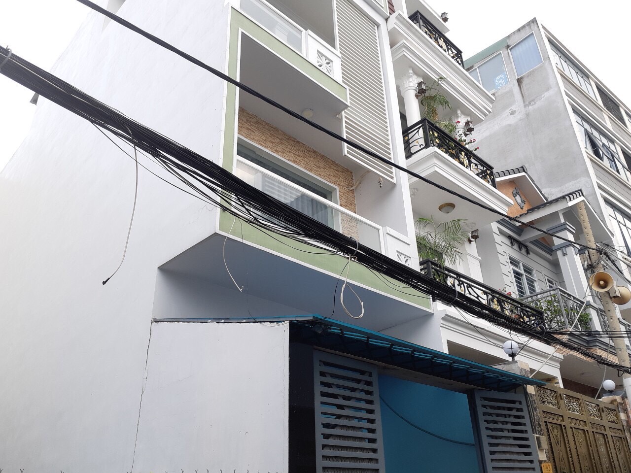 Bán nhà hẻm xe hơi 487 Huỳnh Tấn Phát giá dưới 5,5 tỷ