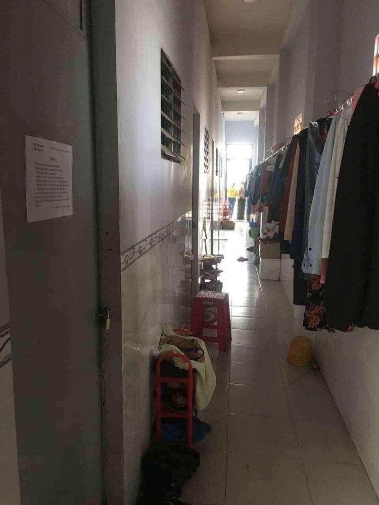 Bán nhà hẻm 44  Bùi Văn Ba,bao gồm 10 phòng trọ lien hệ:0352161628