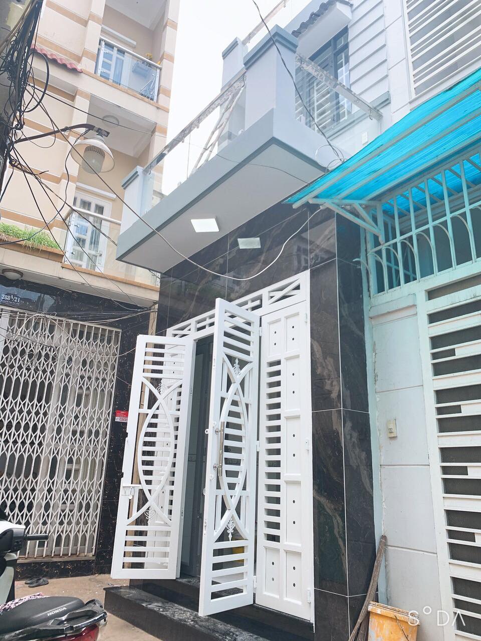 Bán nhà hẻm xe hơi 288/14b, Khu Vip Phường 2 quận 8, view góc 2 mặt tiền, mới xây vào ở liền.liên hệ :0352161628 gặp vũ