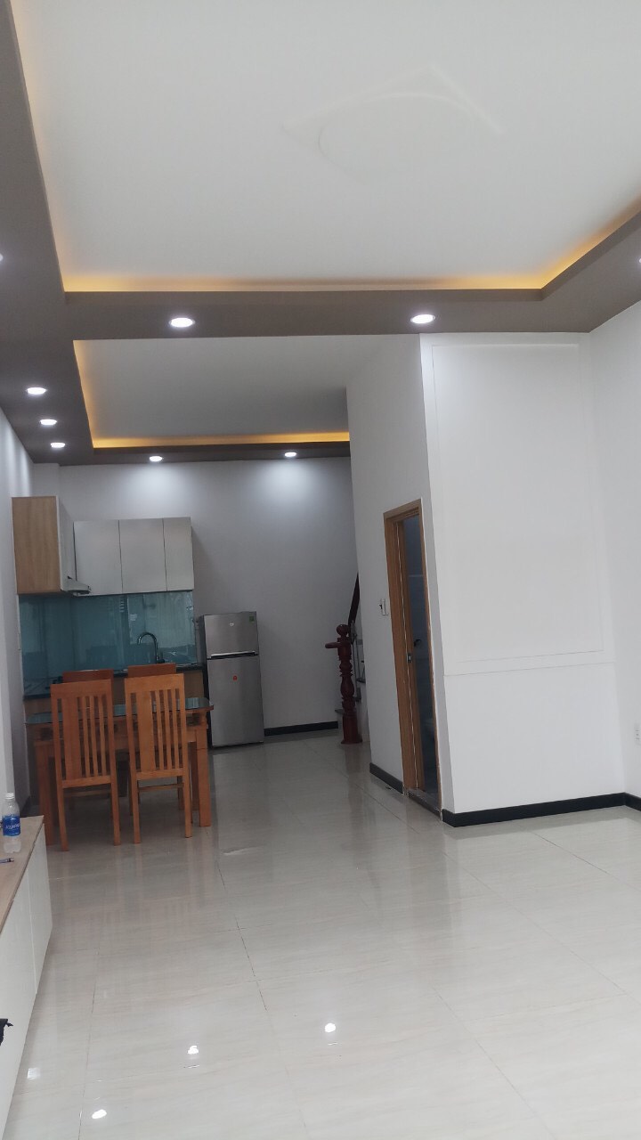 Bán nhà Mặt tiền HXH 749 huỳnh tấn phát, phường phú thuận, quận 7 Liên hệ :0352161628 gặp vũ