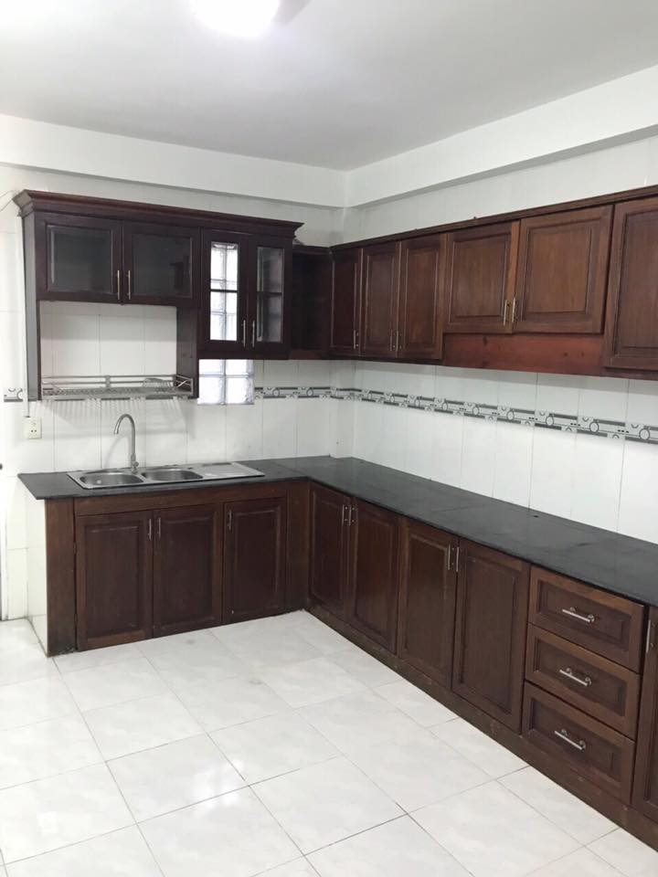 Bán nhà mặt tiền Huỳnh Tấn Phát Q7,
