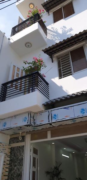 Bán nhà hẻm đường huỳnh tấn phát quận 7