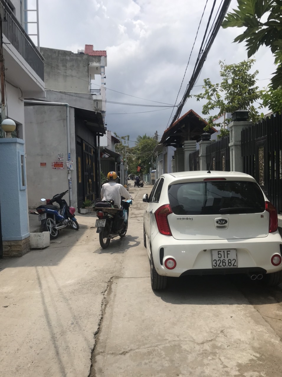 Bán đất hẻm Nguyên Văn Quỳ phường phú thuận Quận 7 LH 0909645116