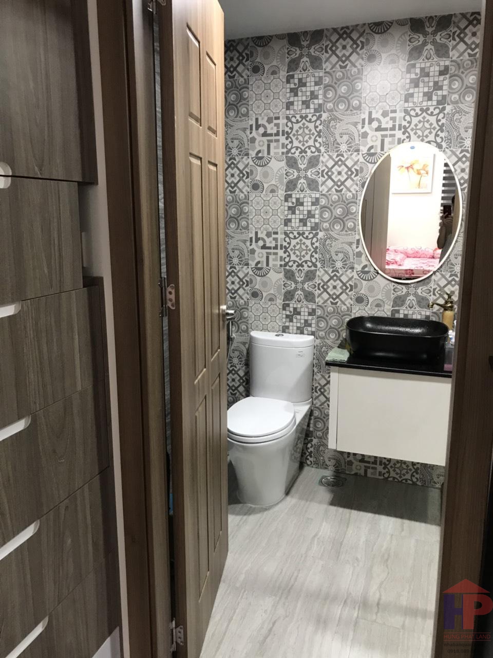 Bán căn hộ Sunrise City View, Nguyễn Hữu Thọ, Phường Tân Hưng DT 76m2 Giá: 4 tỷ LH 0909477288