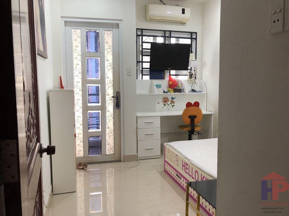 Bán nhà mặt tiền Đường Số 10, Phường Tân Quy DT 4x4 Giá: 5.55 tỷ LH 0909477288