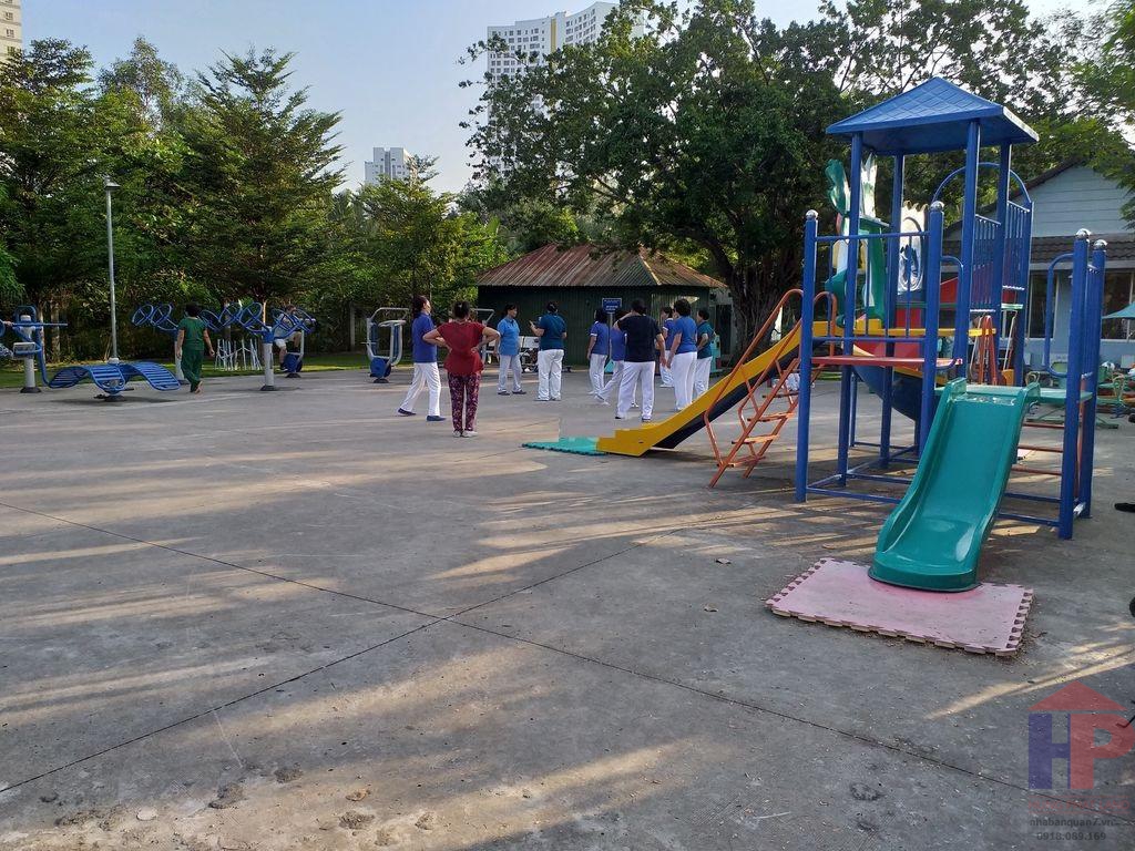 Bán gấp Căn hộ Vstar, 602 Phú Thuận phườngPhú Thuận Diện tích: 97,3m2 Giá: 2.47 tỷ LH 0909477288