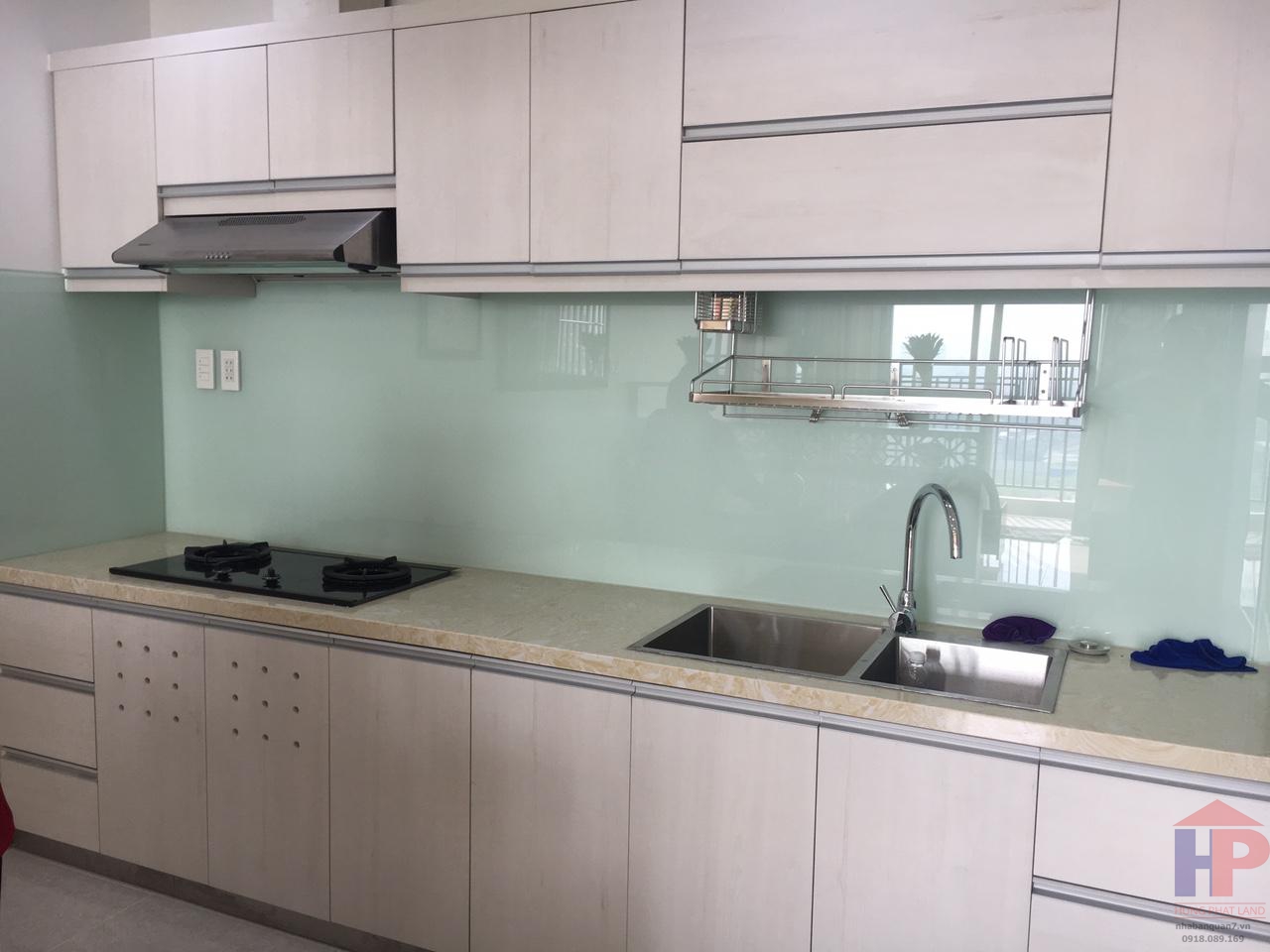 Cho thuê căn hộ Sunrise City View, Nguyễn Hữu Thọ, Phường Tân Hưng DT 76m2 Giá 21 tr/th LH 0909477288