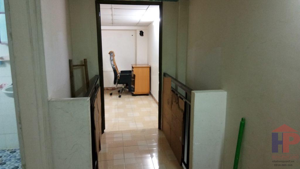 Cho thuê nhà nguyên căn hẻm số 2 Đường 79, Phường Tân Quy DT 4 x 16m Giá: 12 tr/th, 3 tháng đầu 10 tr/tháng LH 0909477288
