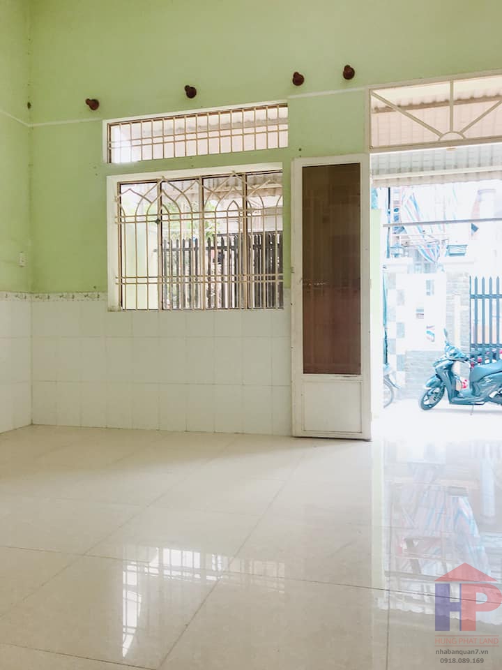 Nhà bán hẻm xe hơi 1716 Huỳnh Tấn Phát, Nhà Bè DT 9,3m x 11m Giá 4,1 tỷ LH 0909477288