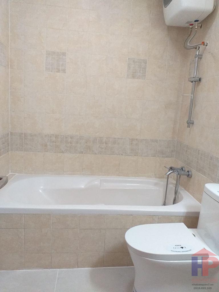 Bán gấp Căn hộ Vstar, 602 Phú Thuận phườngPhú Thuận Diện tích: 97,3m2 Giá: 2.47 tỷ LH 0909477288