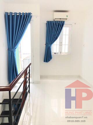 Bán nhà nhỏ hẻm 1248/30 huỳnh tấn phát, phường Tân Phú, Quận 7 DT 3 X 5 Giá 990tr LH 0909477288
