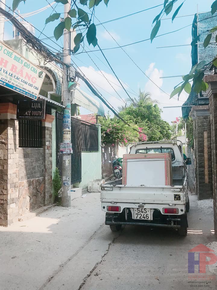 Nhà bán hẻm xe hơi 1716 Huỳnh Tấn Phát, Nhà Bè DT 9,3m x 11m Giá 4,1 tỷ LH 0909477288