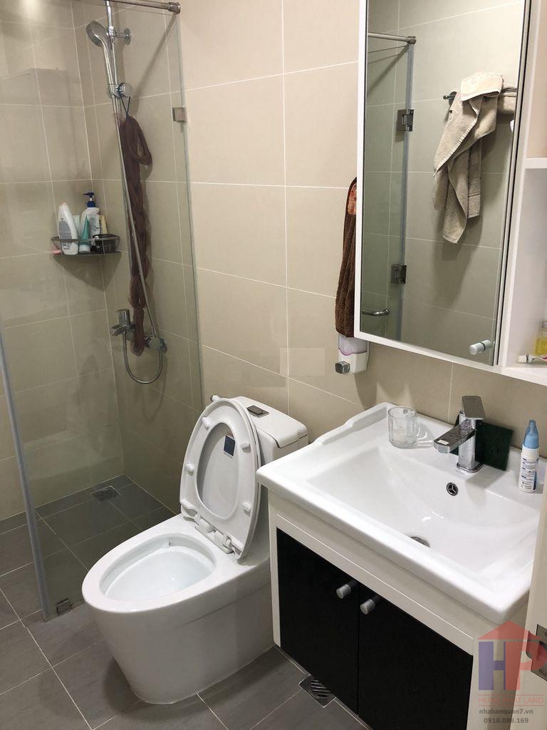 Bán gấp Officetel Duplex M-One, Bế Văn Cấm, phường Tân Kiểng dự kiến tháng 10 có sổ DT: 39m2 Giá: 2.08 tỷ thương lượng LH 0909477288