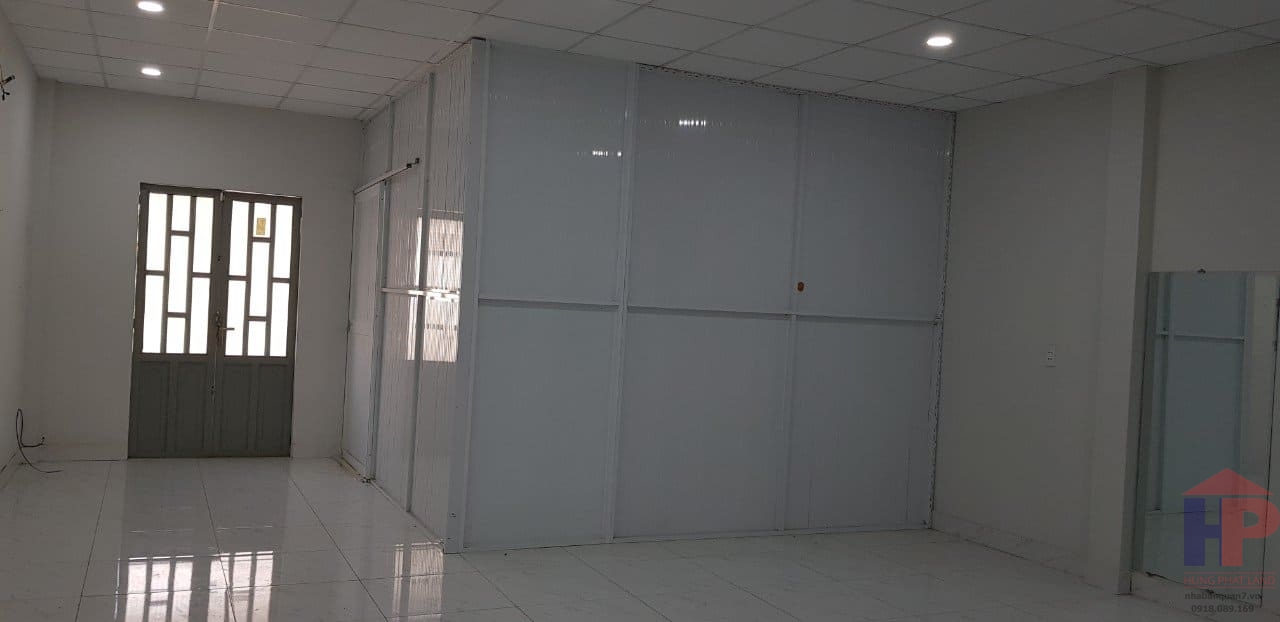 Cần cho thuê nhà mặt tiền số 35 đường 75, Tân Phong, quận 7. Giá 25tr/th. LH: 0909.477 288.